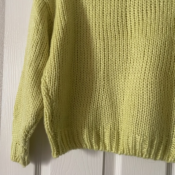 H&M Chunky Sweater Turtleneck Neon - Picture 2 of 5